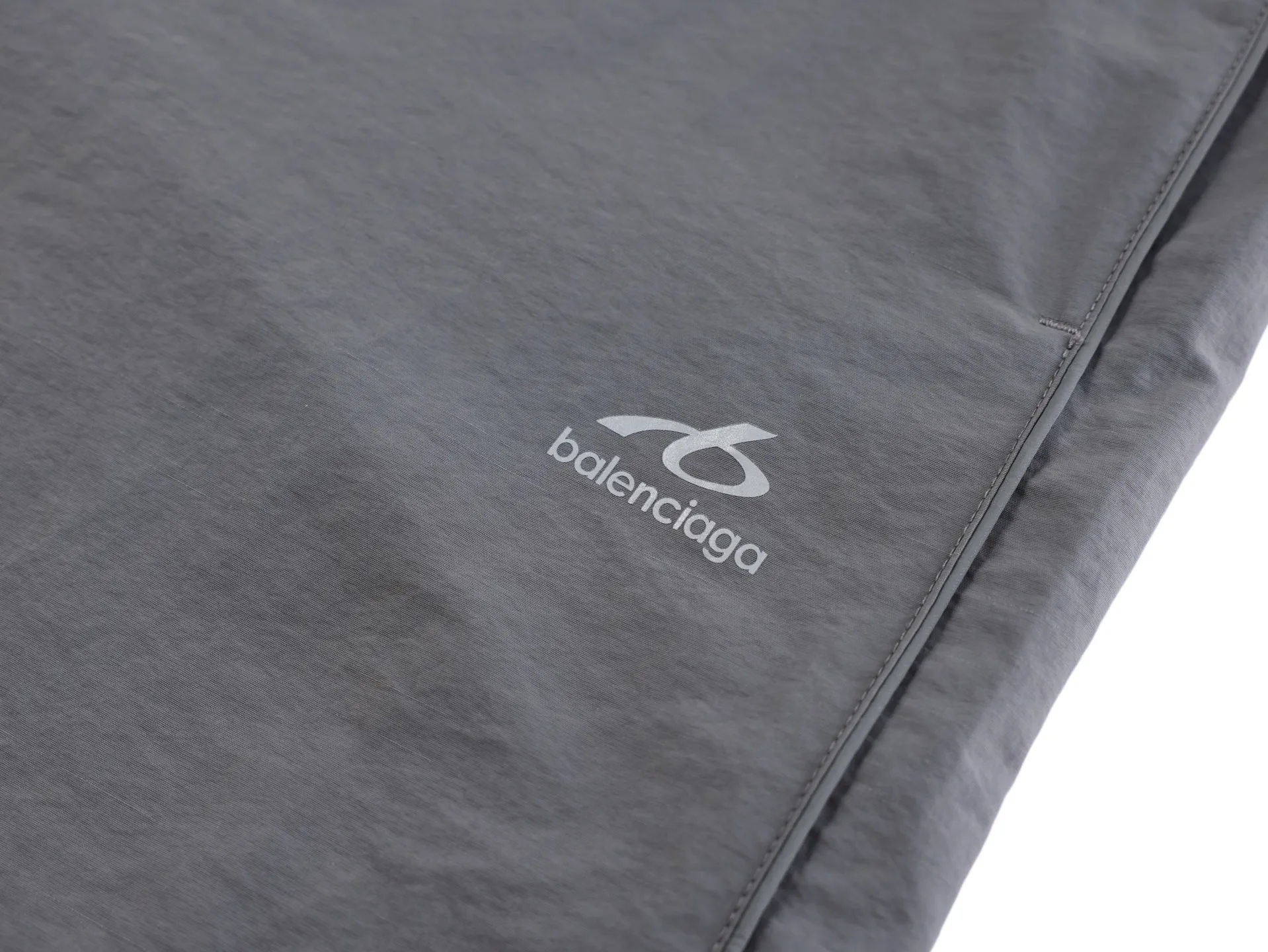 BLCG 26FW BODIESSeries 100% ， ， ， ， ， ， ， 、 、Breathable ， ， ， Breathable ，White ， ， ， ， ， ， ，logo ， ， ， ， ， ， ， ， ， 。 Size:S-M-L